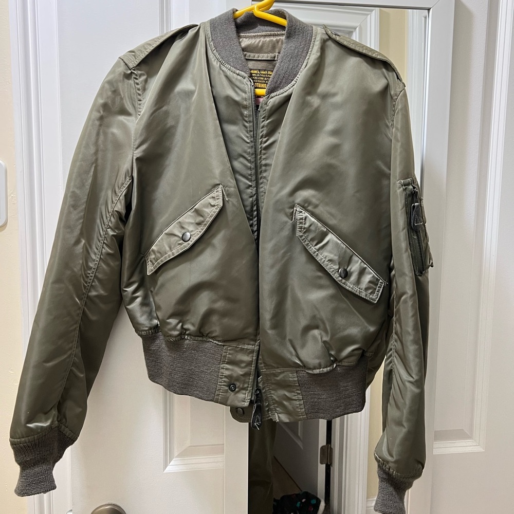 Authentic vintage US AIRFORCE Avirex Bomber jacket L-2b